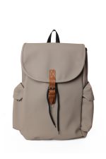 ⁦حقيبة ظهر كاجوال مع حزام غلق جلدي ، تصميم عصري مناسب  للسفر و الدراسة و العمل⁩ - الصورة ⁦3⁩