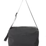 حقيبة جيم و السفر  ضد الماء   - اسود